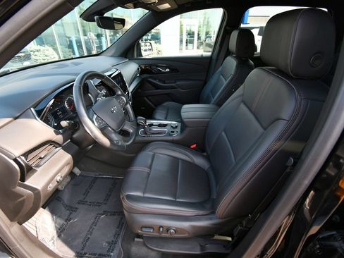 Used 2024 Chevrolet Traverse RS AWD/4WD image 14