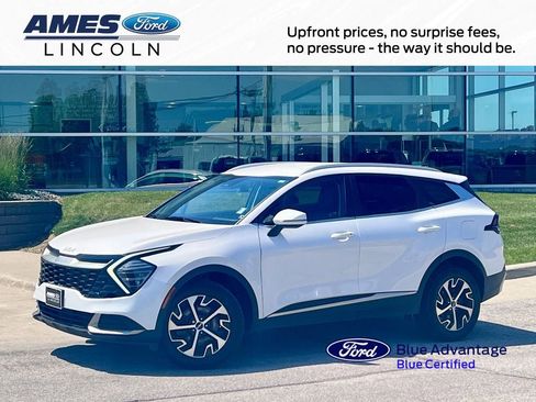 Used 2024 Kia Sportage EX AWD/4WD image 1