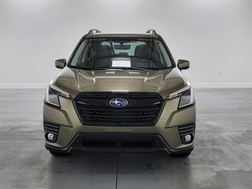 Certified 2024 Subaru Forester Limited AWD/4WD image 3