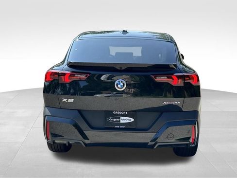 Used 2026 BMW X2 xDrive28i AWD/4WD image 9