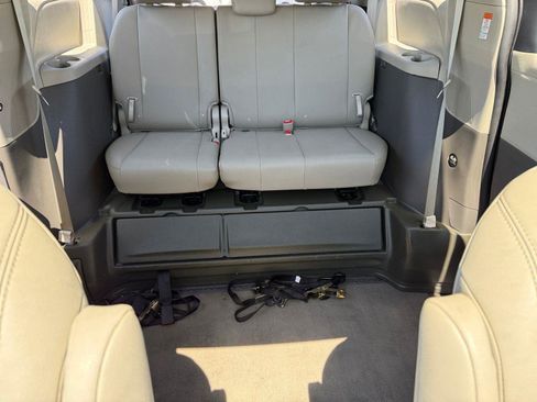 Used 2015 Toyota Sienna XLE w/ XLE Navigation Package FWD image 30