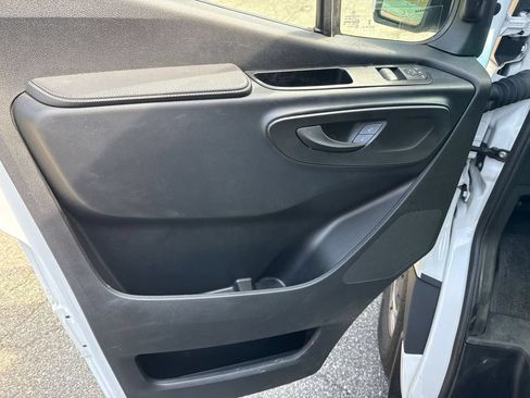 Used 2023 Mercedes-Benz Sprinter 2500 image 14