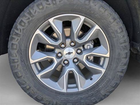 Used 2021 Chevrolet Silverado 1500 RST w/ Texas Edition Plus AWD/4WD image 9