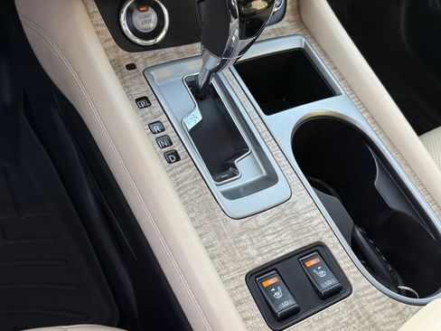 Used 2020 Nissan Murano SL w/ Moonroof Package image 26