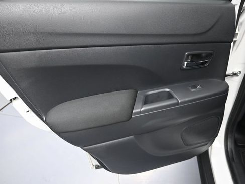 Used 2019 Mitsubishi Outlander Sport LE AWD/4WD image 26
