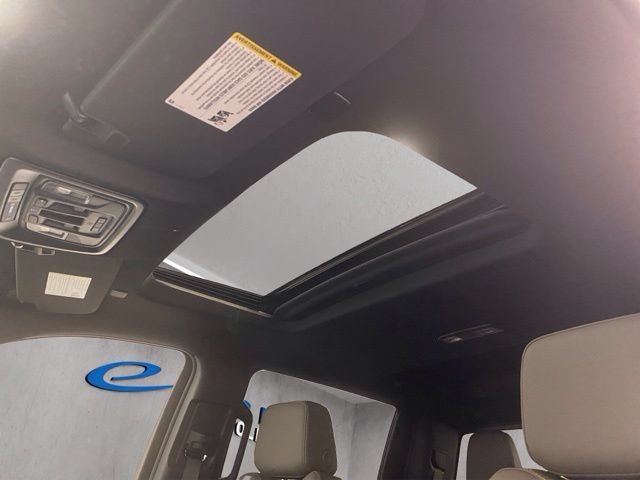 New 2026 Chevrolet Silverado 2500 ZR2 AWD/4WD image 19
