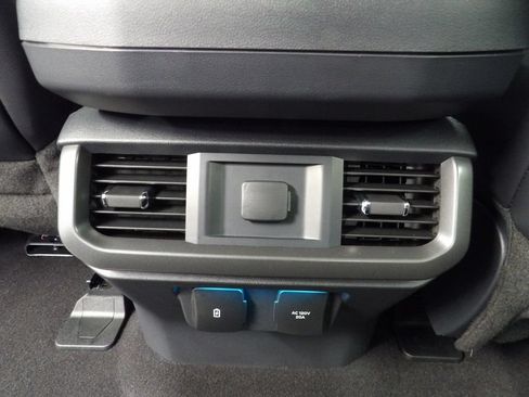 Used 2024 Ford F150 Lariat AWD/4WD image 14
