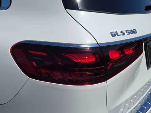 New 2026 Mercedes-Benz GLS 580 GLS 580 image 35