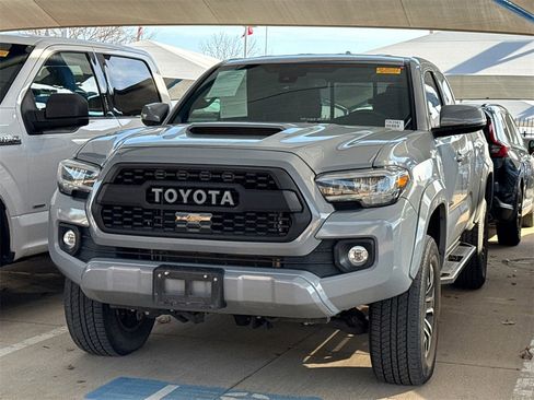Used 2021 Toyota Tacoma TRD Sport image 1