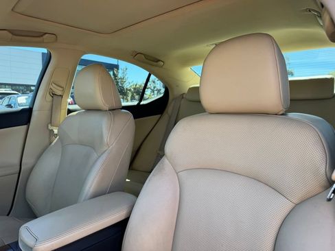 Used 2008 Lexus IS 250 w/ Premium Pkg RWD image 17
