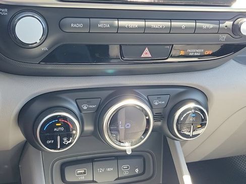 New 2026 Hyundai Venue SEL FWD image 13