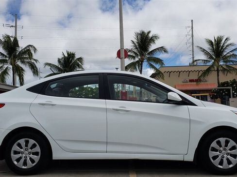 Used 2016 Hyundai Accent SE FWD image 5