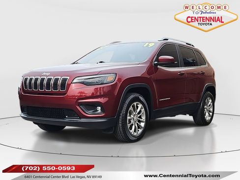 Used 2019 Jeep Cherokee Latitude Plus image 1