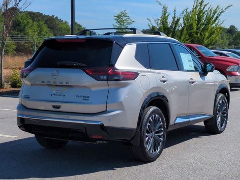 New 2026 Nissan Rogue Platinum AWD/4WD image 4