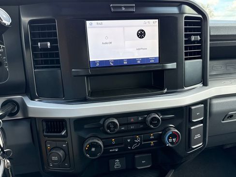 New 2026 Ford F250 4x4 Crew Cab Super Duty image 9