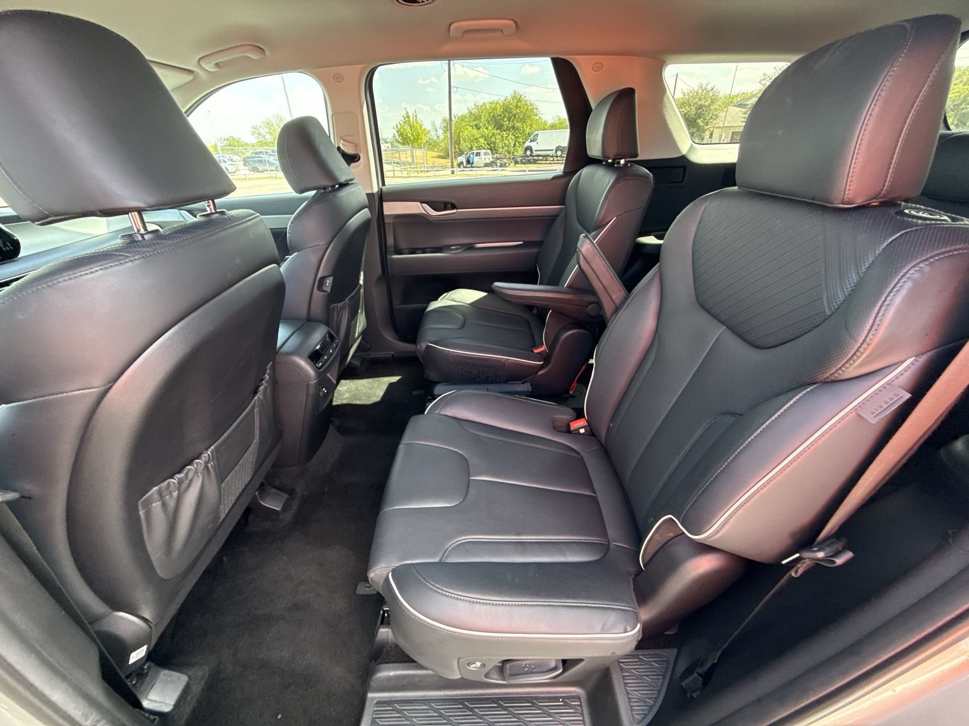 Used 2025 Hyundai Palisade SEL AWD/4WD image 24