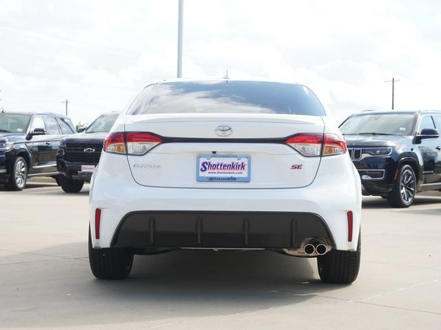 Used 2026 Toyota Corolla SE FWD image 7