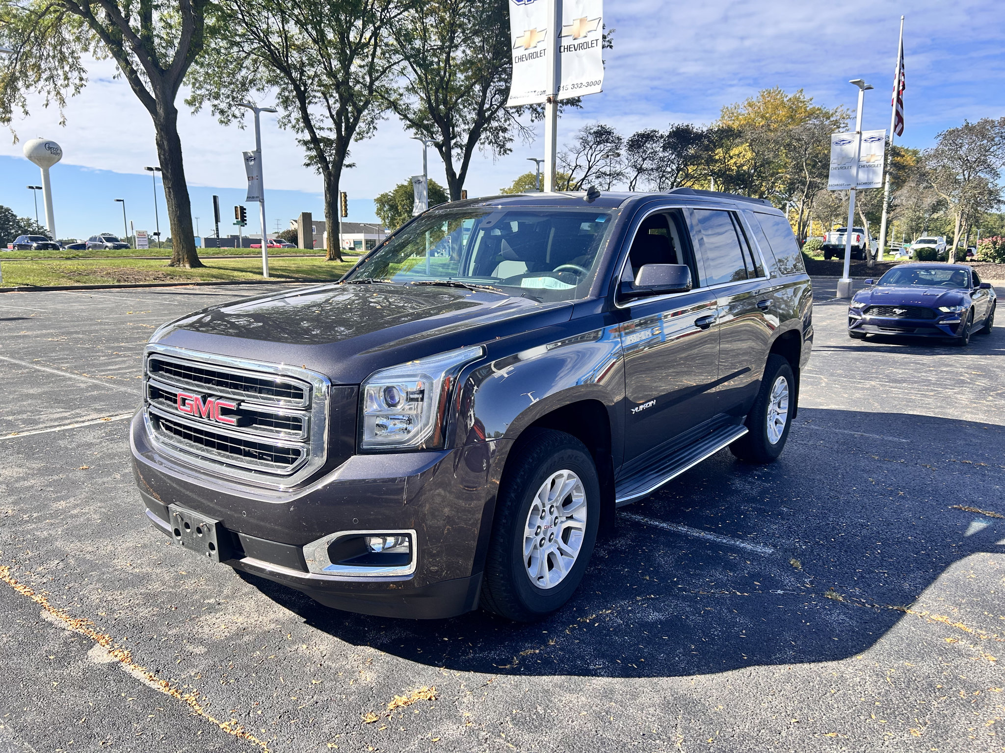 Used 2015 GMC Yukon SLE w/ Convenience Package AWD/4WD image 1