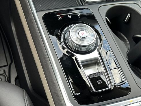 New 2026 Kia Carnival EX image 19