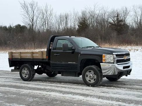 Used 2013 Chevrolet Silverado 2500 W/T w/ Snow Plow Prep Package image 3