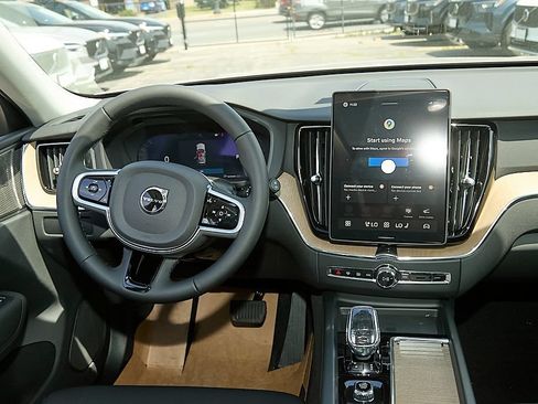 New 2026 Volvo XC60 B5 Plus w/ Climate Package AWD/4WD image 24