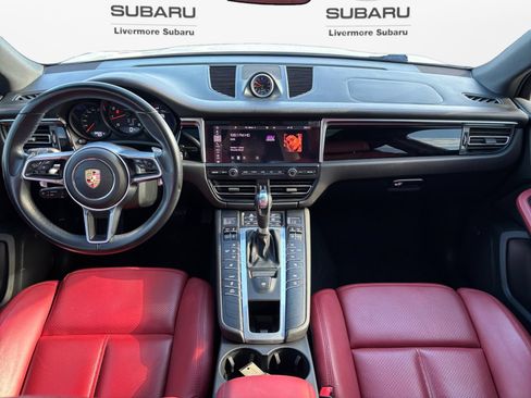 Used 2021 Porsche Macan AWD/4WD image 12