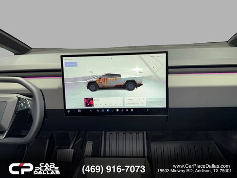 Used 2025 Tesla Cybertruck 2WD Crew Cab image 31