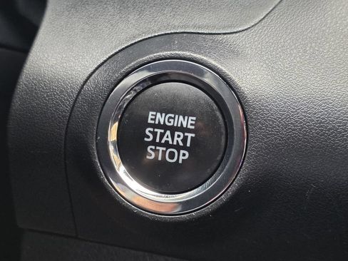 Used 2022 Toyota Avalon XLE FWD image 16