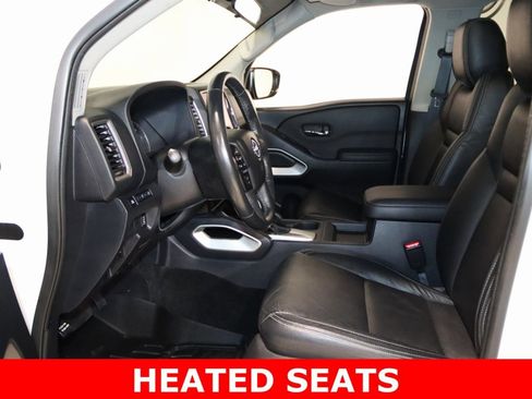 Used 2022 Nissan Frontier SV image 14