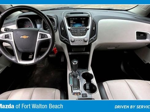 Used 2017 Chevrolet Equinox Premier w/ Enhanced Convenience Package image 7
