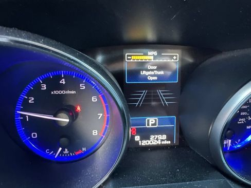 Used 2015 Subaru Legacy 2.5i Limited AWD/4WD image 3
