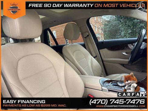 Used 2018 Mercedes-Benz GLC 300 w/ Premium Package image 36