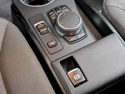 Used 2019 BMW i3 image 24
