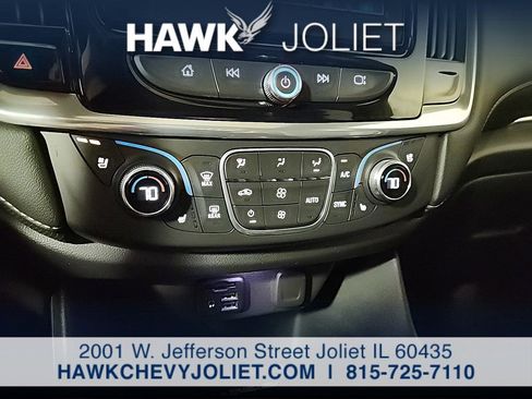 Used 2022 Chevrolet Traverse Premier w/ LPO, Floor Liner Package AWD/4WD image 20