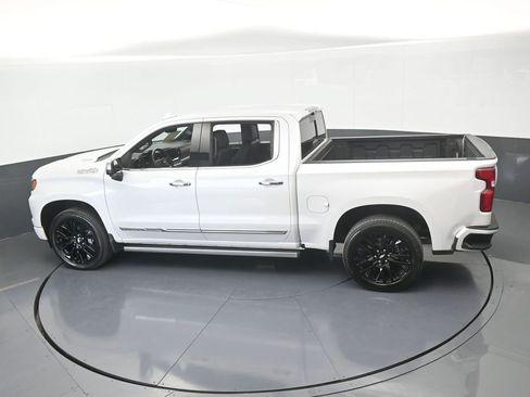 Used 2024 Chevrolet Silverado 1500 High Country w/ Technology Package image 72