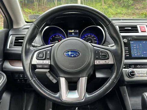 Used 2016 Subaru Outback 3.6R Limited AWD/4WD image 8
