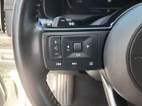 Used 2022 Nissan Pathfinder Platinum w/ Lighting Package (N93) image 24