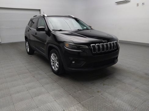 Used 2019 Jeep Cherokee Latitude w/ Popular Appearance Group FWD image 13