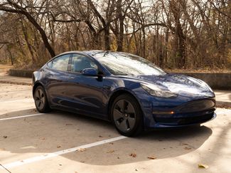 Used 2021 Tesla Model 3 Standard Range Plus video 2