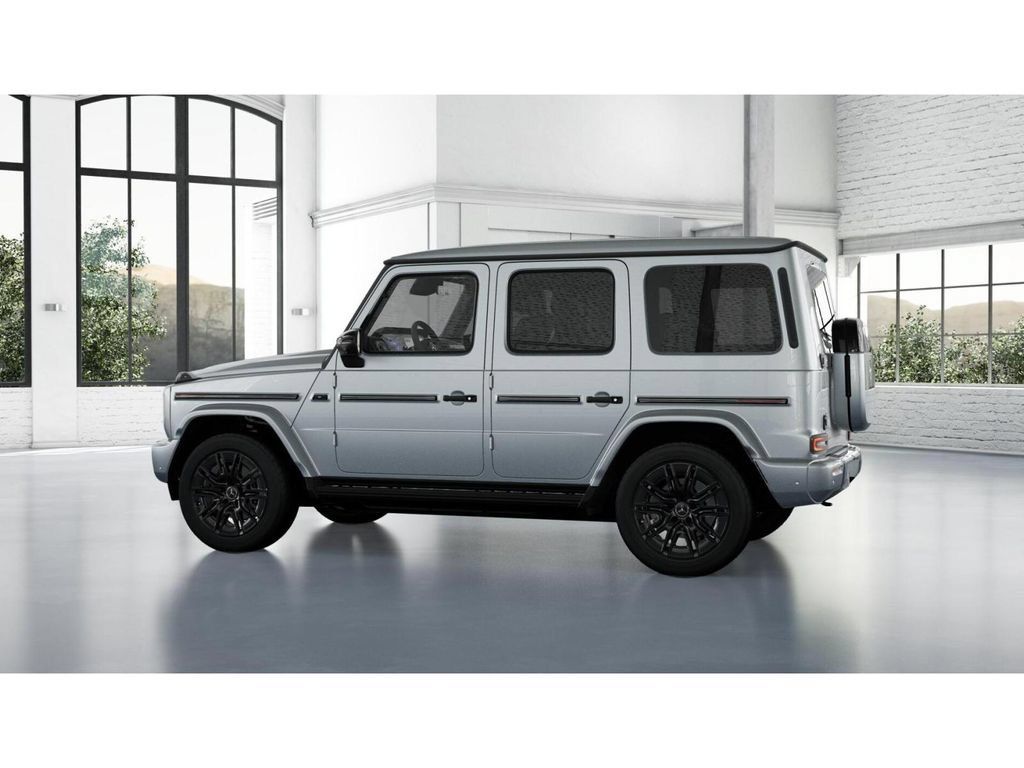 Certified 2025 Mercedes-Benz G 580 w/ EQ Technology image 32