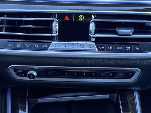 Used 2020 BMW X5 xDrive40i w/ Premium Package image 14