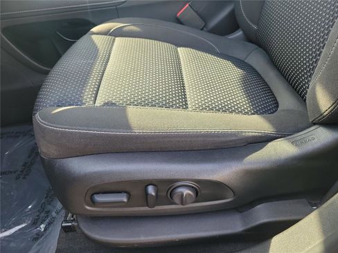 Used 2021 GMC Acadia SLE w/ Driver Convenience Package FWD image 20