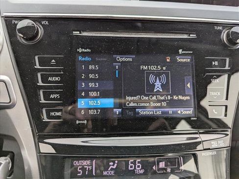 Used 2017 Toyota Prius V Three image 18