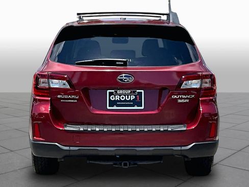 Used 2015 Subaru Outback 3.6R Limited AWD/4WD image 5
