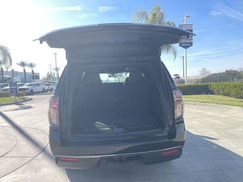 Used 2021 Chevrolet Suburban RST w/ Luxury Package image 26