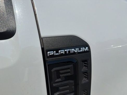 Used 2025 Ford F350 Platinum AWD/4WD image 11