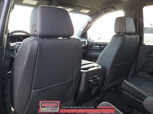 New 2026 GMC Yukon Elevation w/ LPO, Floor Liner Package image 16
