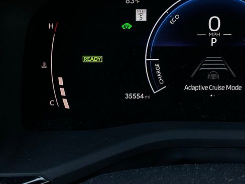 Used 2025 Toyota Camry LE image 37