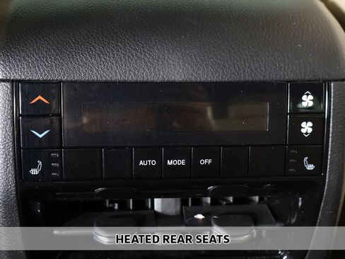 Used 2023 Jeep Grand Cherokee L Limited AWD/4WD image 8