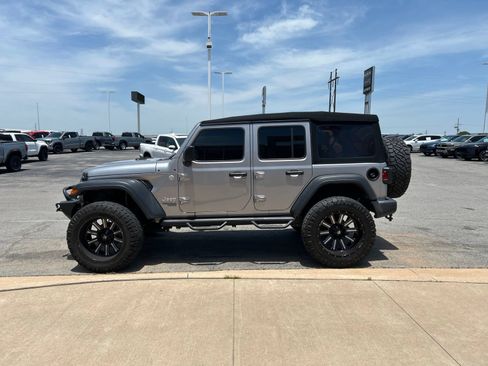 Used 2020 Jeep Wrangler Unlimited Sport S AWD/4WD image 8